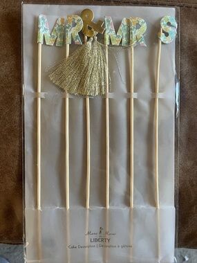 Meri Meri Floral Pastel & Gold MR & MRS Cake Toppers